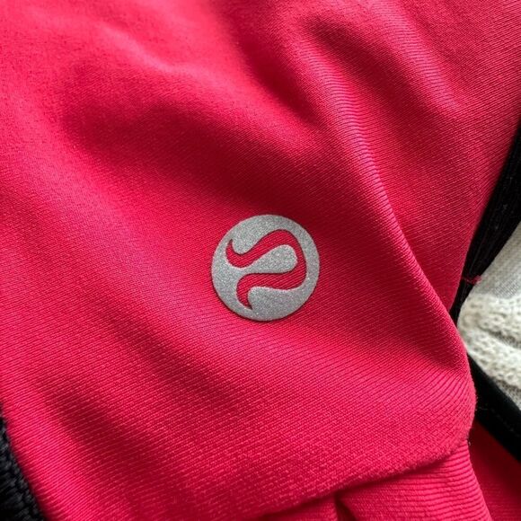 Lululemon Forget The Rest Bra
Flamenco Red / Black Size 4 - Picture 13 of 13